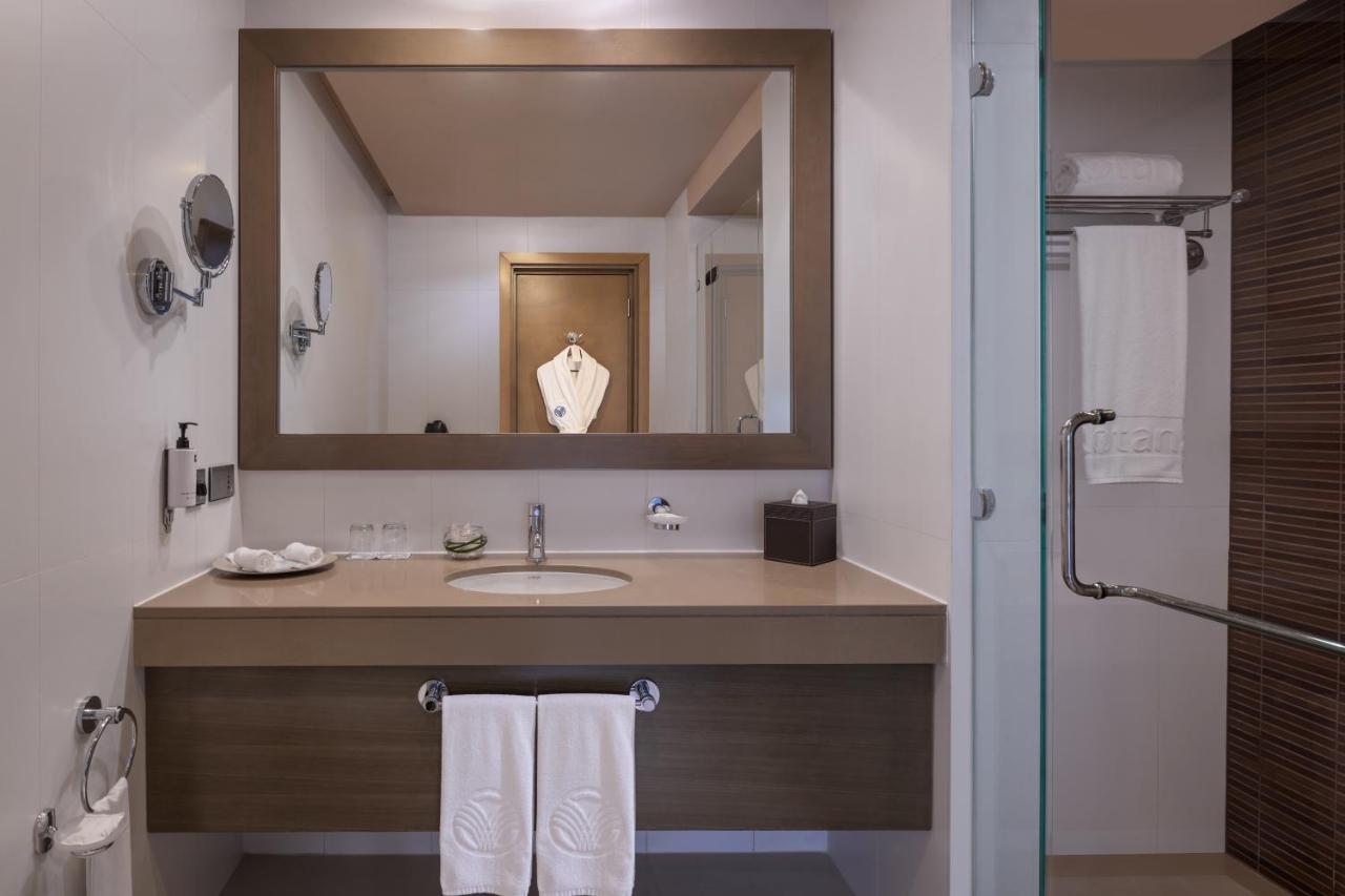 Two Bedroom Apartment Unlimited 03 Days Yas Theme Park Access 3 Kids below 11 Years,1370370245:JPEG