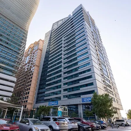 Spacious 3 Bedroom Apartm Beach Front-2