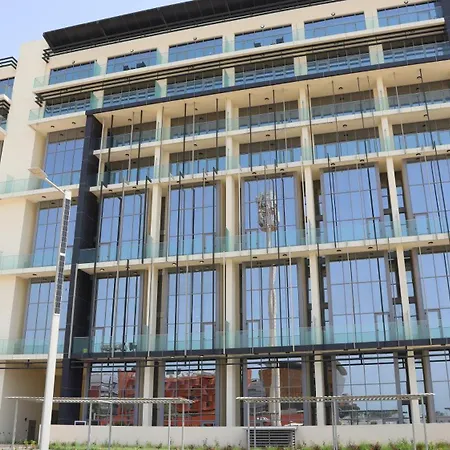 Aurora Your 2Br Duplex Transit Apartment In Masdar City-3