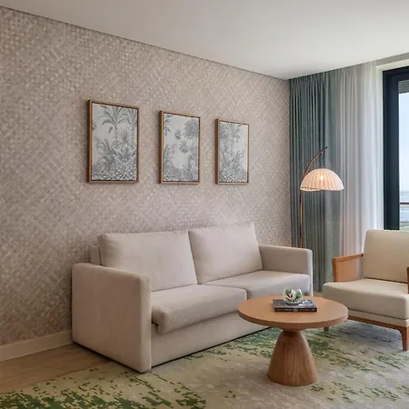 Yas Plaza Mangroves By Ihg-2