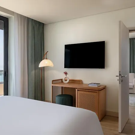 Yas Plaza Mangroves By Ihg-3
