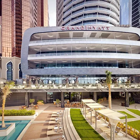 Grand Hyatt Abu Dhabi Hotel & Residences Emirates Pearl-3