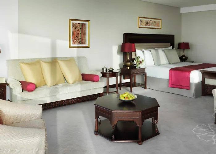 Bab Al Qasr Hotel