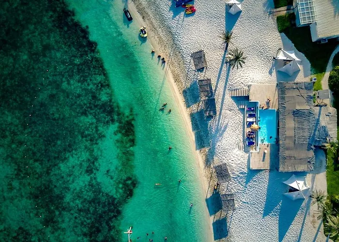Nurai Island Resort